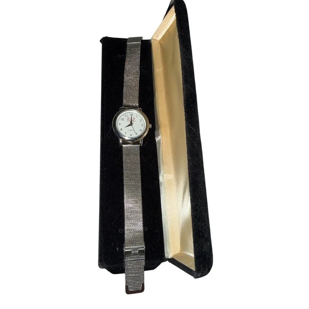 Unbranded USA Olympic Rings Quartz Analog Wristwatch‎ White Dial Silver mesh